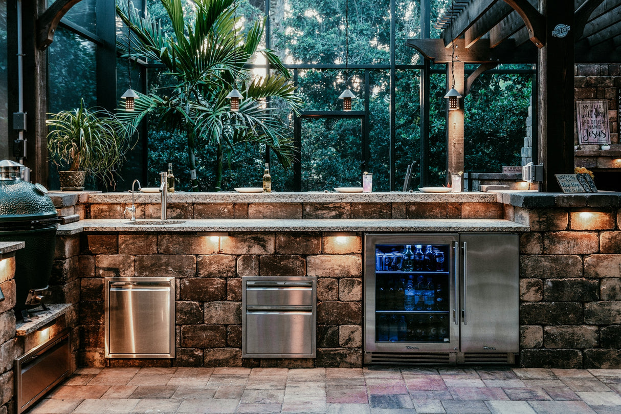 TRUE RESIDENTIAL  15″ Clear Ice Machine Solid Stainless - Stainless Steel (TUI15RSSD)