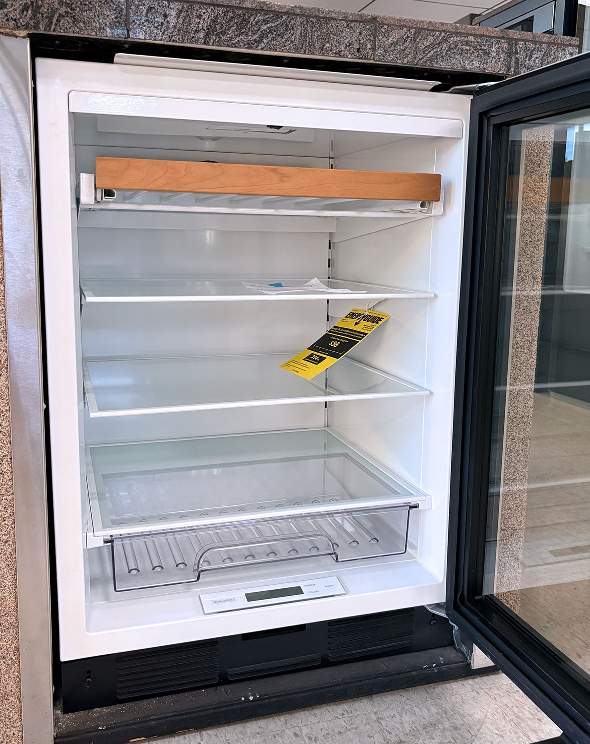 SUB-ZERO Legacy Model - 24" Undercounter Beverage Center - Stainless Door - Right Hinge - Other (UC24BGSTHRH) Floor Model