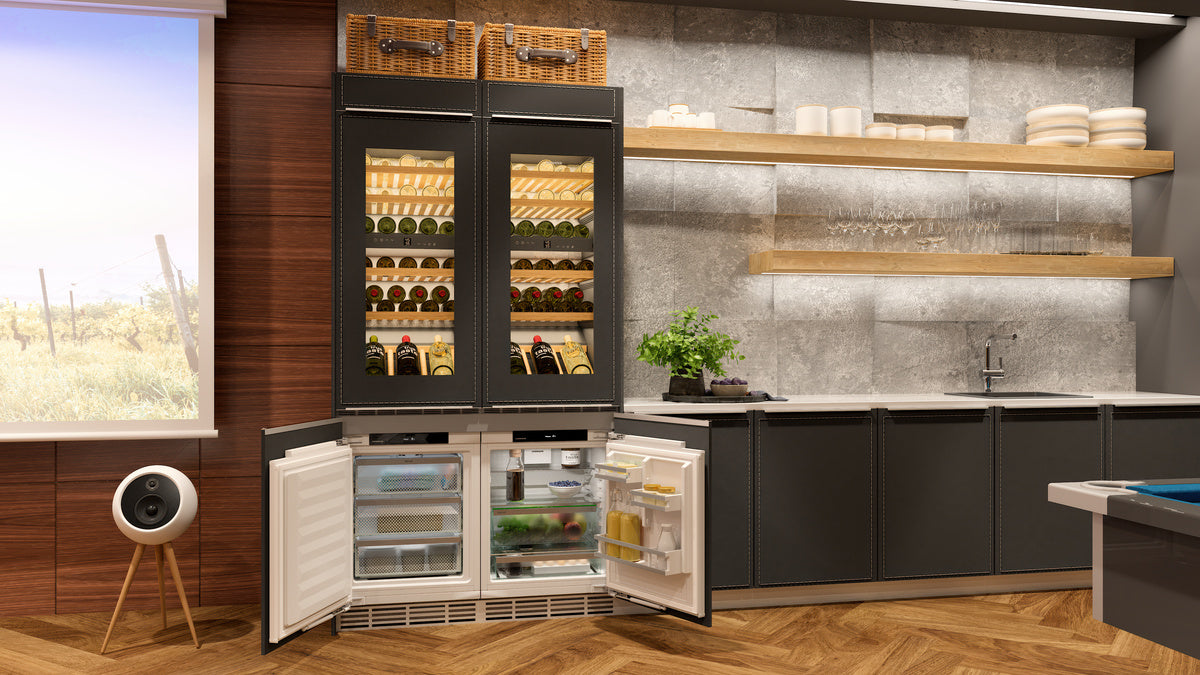 LIEBHERR  Refrigerator suitable for undercounter installation, Pull-out Hinged - Panel Ready (URP3653)