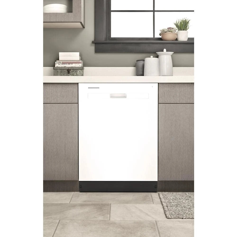 Whirlpool  24" Dishwasher with Boost Cycle and Triple Filtration Wash - 55dBA - White (WDP540HAMW)