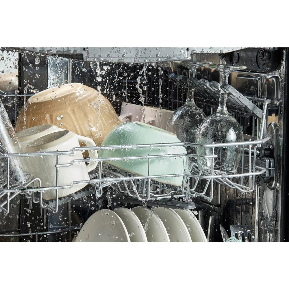 WHIRLPOOL  44 dBA ADA Compliant Dishwasher Flush with Cabinets with 3rd Rack - Fingerprint Resistant Stainless Steel (WDT550SAPZ)