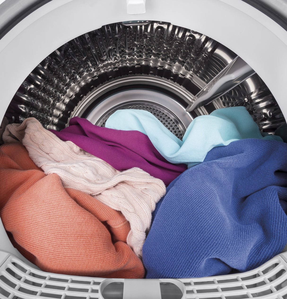 GE APPLIANCES GE(R) ENERGY STAR(R) 24" 4.3 Cu.Ft. Front Load Vented Electric Dryer with Stainless Steel Basket -  (GFD14ESSNWW)