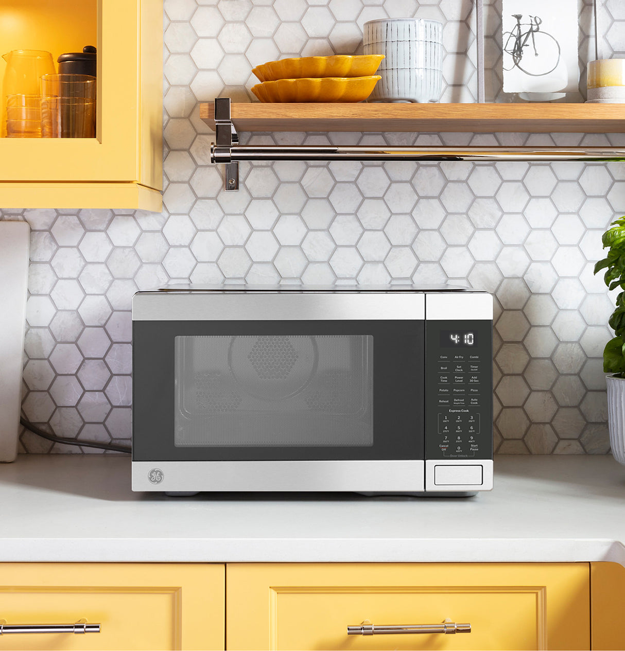 GE APPLIANCES GE(R) 1.0 Cu. Ft. Capacity Countertop Convection Microwave Oven with Air Fry -  (GCST10A1WSS)